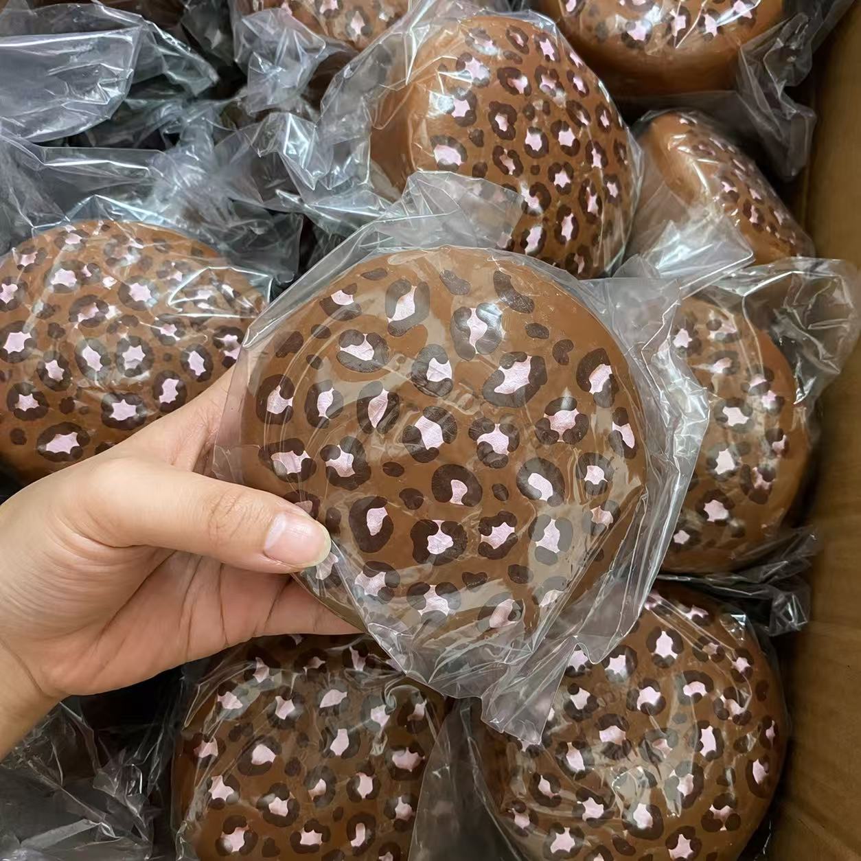 Fluffy Leopard Cake Squishy