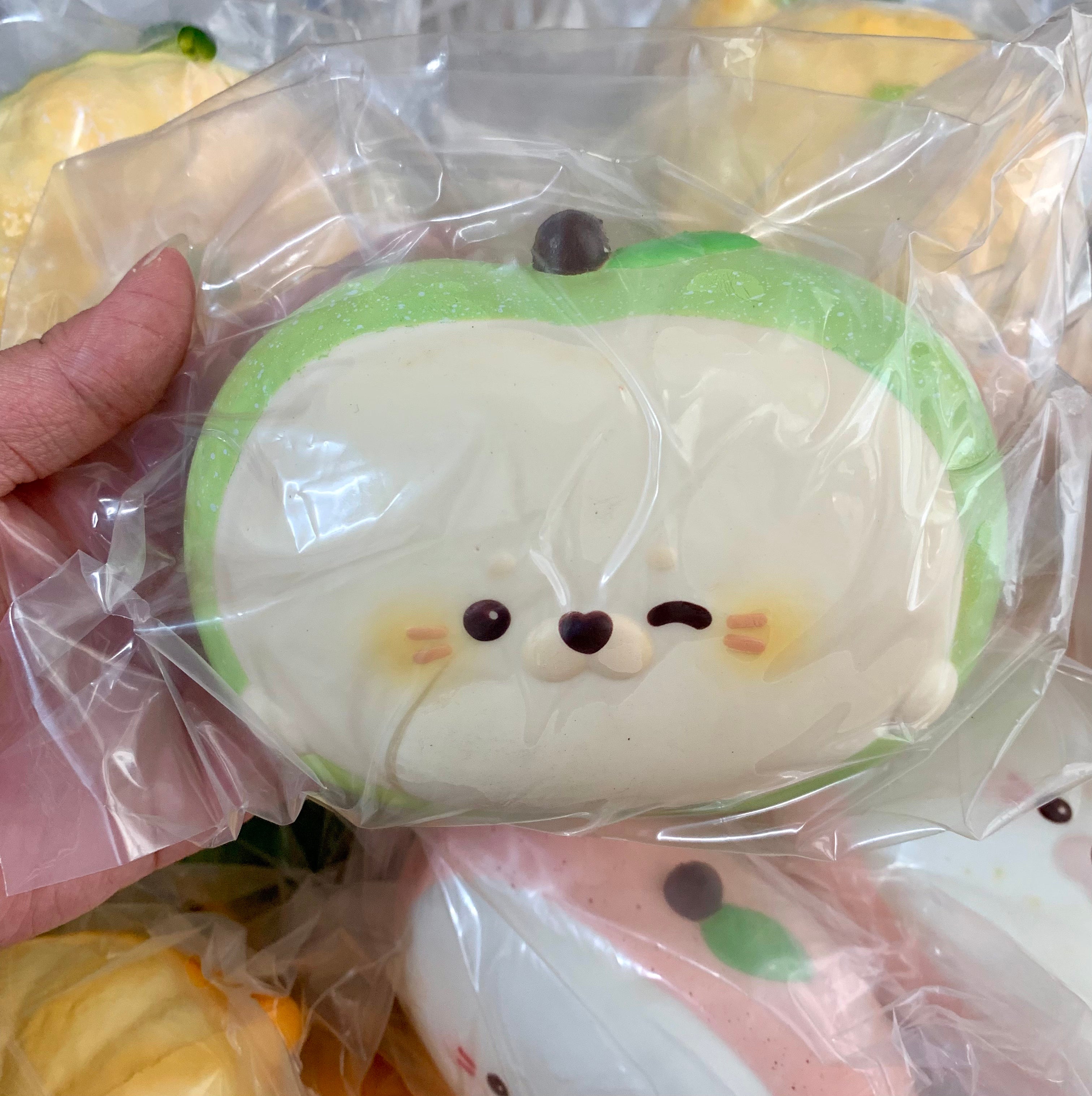 🍏 Cut Green Apple Squishy